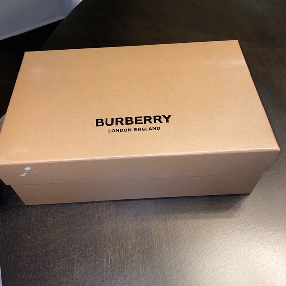 Burberry box - Picture 3 of 3